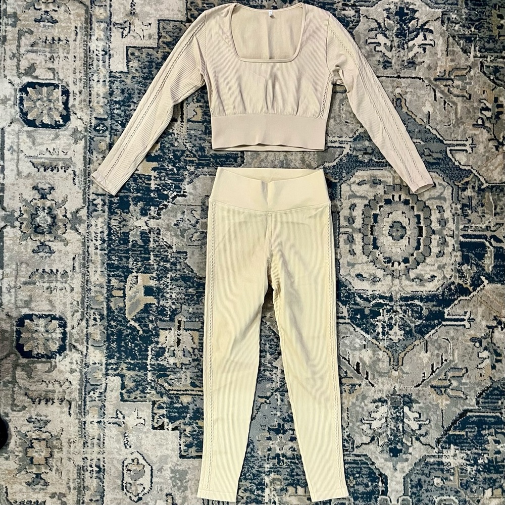 Aerie Set